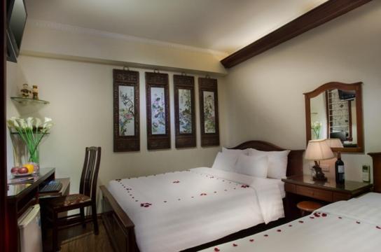 Viet Hotel & Travel Hanoi Buitenkant foto