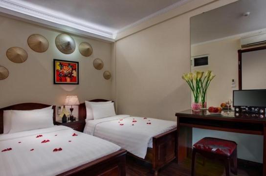 Viet Hotel & Travel Hanoi Buitenkant foto